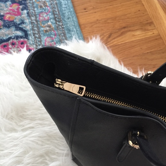 Coach Tote Bag | OS | Pre-Used - Picture 2 of 8